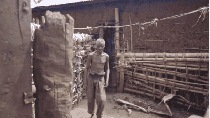 El hombre comenzó a aislarse a la edad de 16 años.