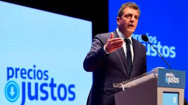 El ministro de Economía presentó la ampliación de Precios Justos acompañado de gremios y empresarios
