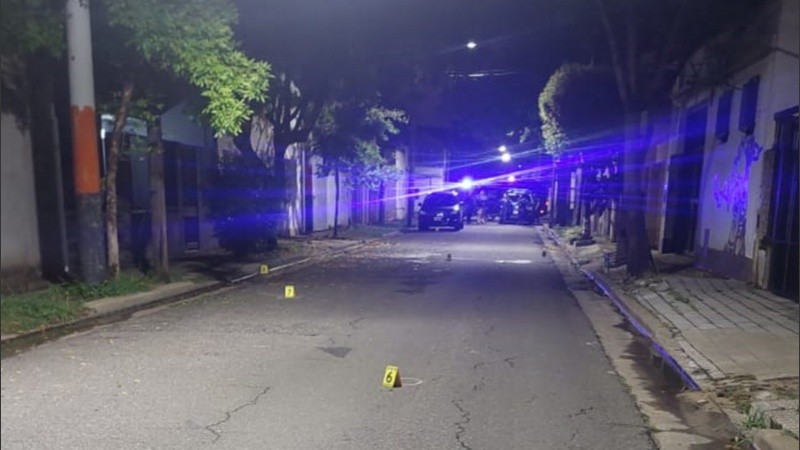 Ramírez al 5800, escenario de un tiroteo en plena madrugada.
