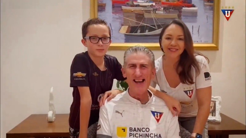 Bauza, de último paso por Rosario Central en 2019, se retiró como entrenador y le diagnosticaron dolencia neurodegenerativa llamada demencia frontotemporal, todo en ese mismo año.