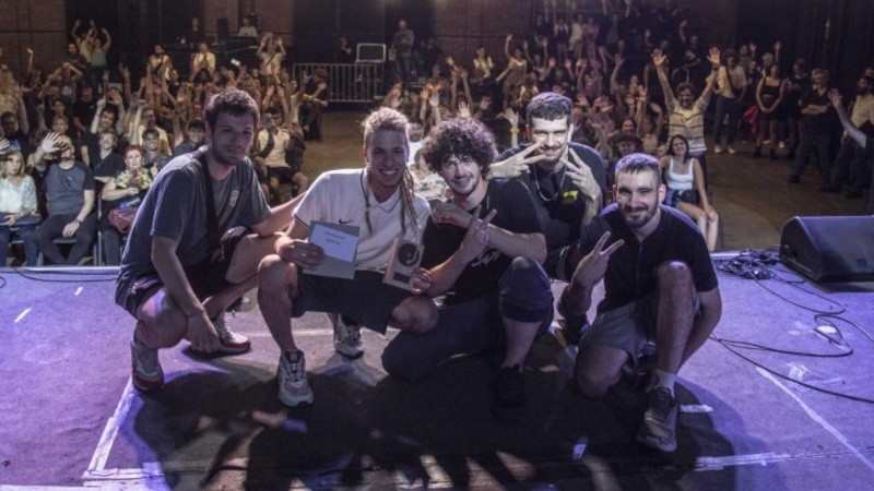 Los Premios Rosario Edita son organizados en forma conjunta entre la Municipalidad de Rosario y el programa La Canción del País.