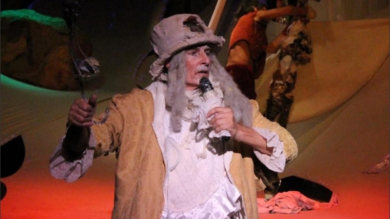 Héctor Ansaldi, en escena.