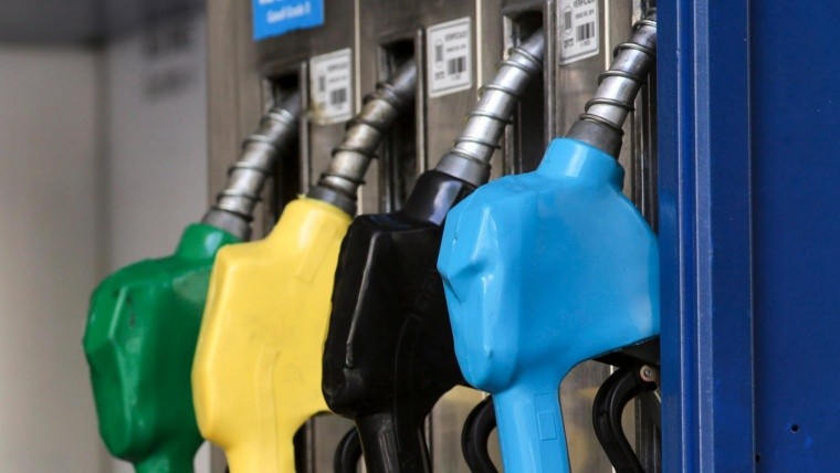 Tras los aumentos: cuál será el techo del precio de los combustibles