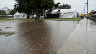 Así estaba este jueves a media mañana el predio donde se montaron las carpas de las distintas colectividades.
