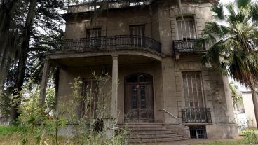 Una de las viejas e históricas mansiones del barrio Saladillo