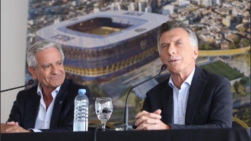 Andrés Ibarra y Mauricio Macri, candidatos a presidente y vice en la lista opositora.