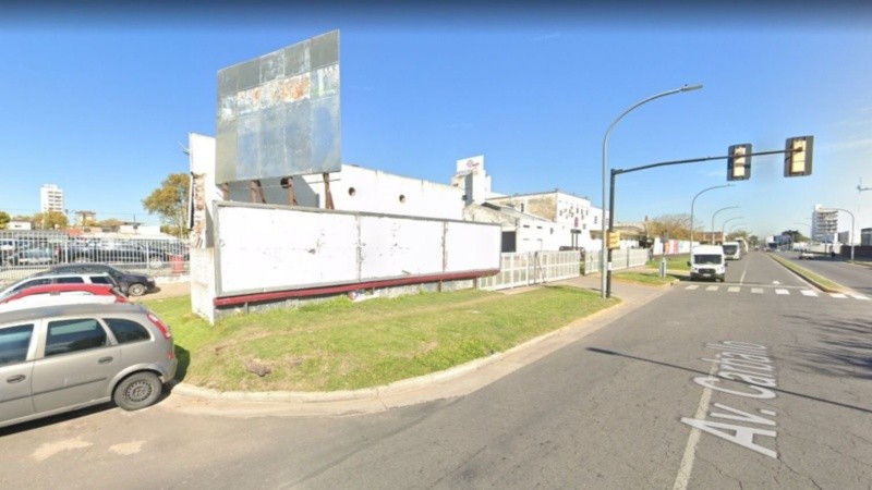 Peso pesado de los ladrillos desembarca en la Zona de las Tres Vías