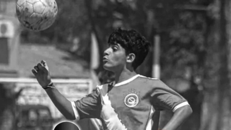 Argentinos Juniors comunicó en sus redes el deceso del chico y le envió sus condolencias a la familia.