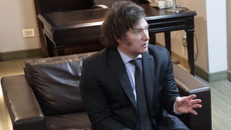 Milei emitió un nuevo comunicado sobre la transición.