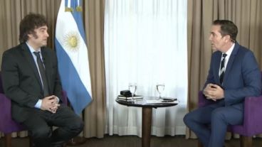 Javier Milei en diálogo con Rodolfo Barilli, del noticiero de Telefé,