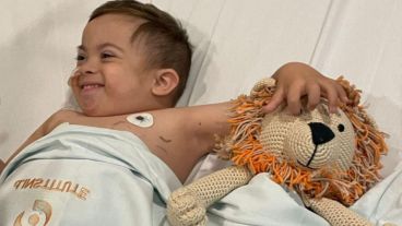 León está en recuperación junto a su mamá tras 20 meses de espera.