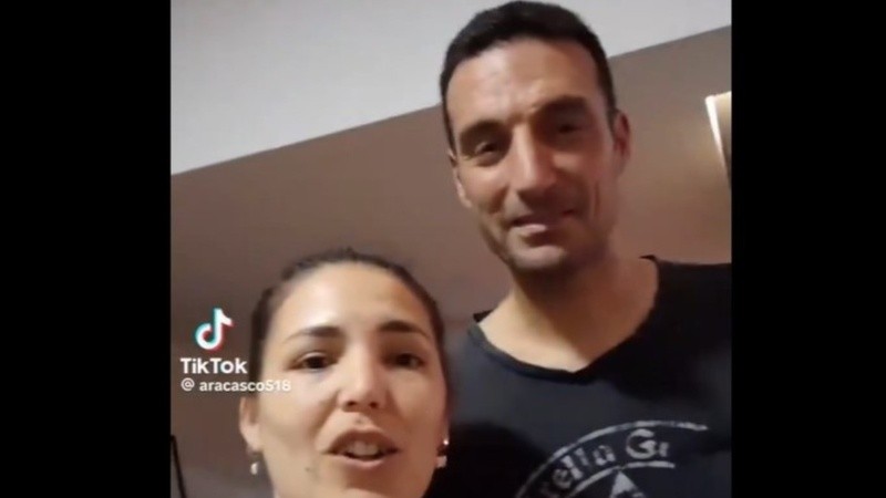 La usuaria de Tik Tok y la respuesta de Scaloni.