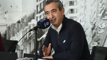 El intendente arrancará la nueva gestión el 11 de diciembre con un discurso ante el Concejo Municipal.