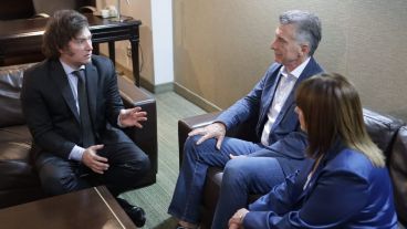 El presidente electo charló con los referentes de Juntos por el Cambio tras su victoria.