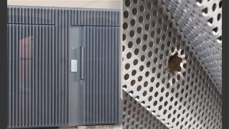 Los tiros perforaron el frente del edificio.