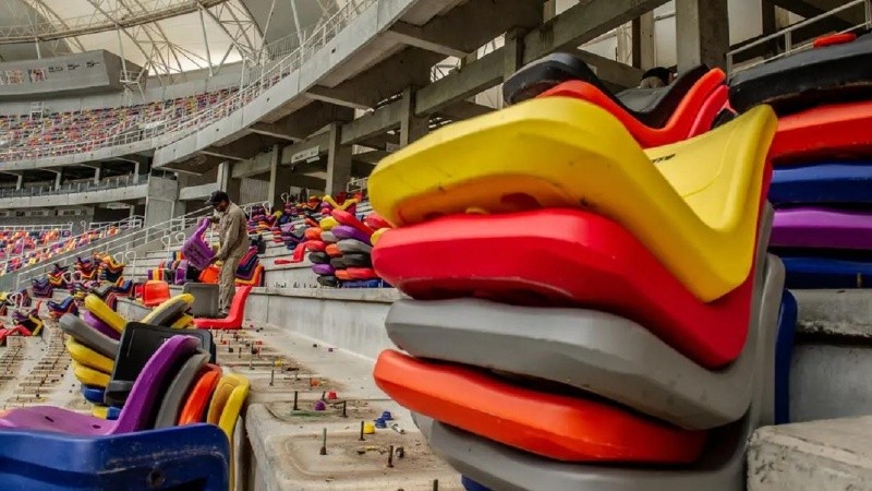 En marzo retiraron las butacas del estadio Madre de Ciudades para aumentar la capacidad.