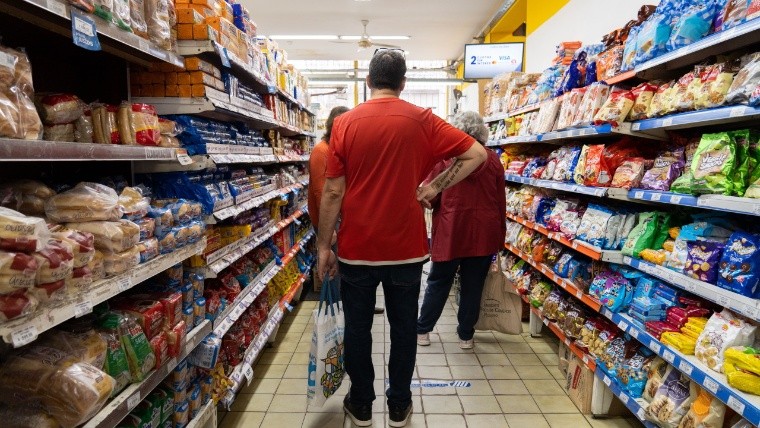 Inflación: cuánto subieron los alimentos tras el balotaje