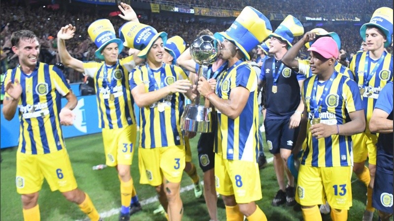 Otra estrella para el escudo de Central: la Copa de la Liga 2023.