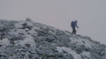 El debate fue promovido a partir de los múltiples rescates producidos en zonas rurales, de personas que se extraviaron o sufrieron accidentes mientras practicaban senderismo.