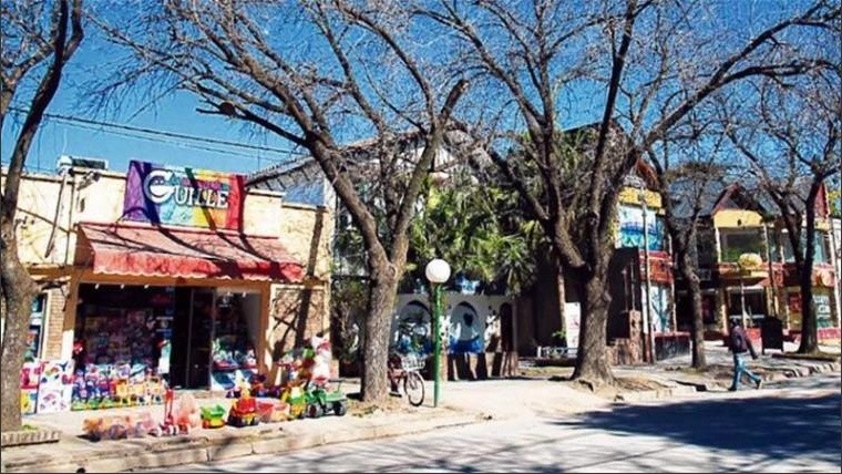 Funes: más del 90% de los locales comerciales permanecen ocupados