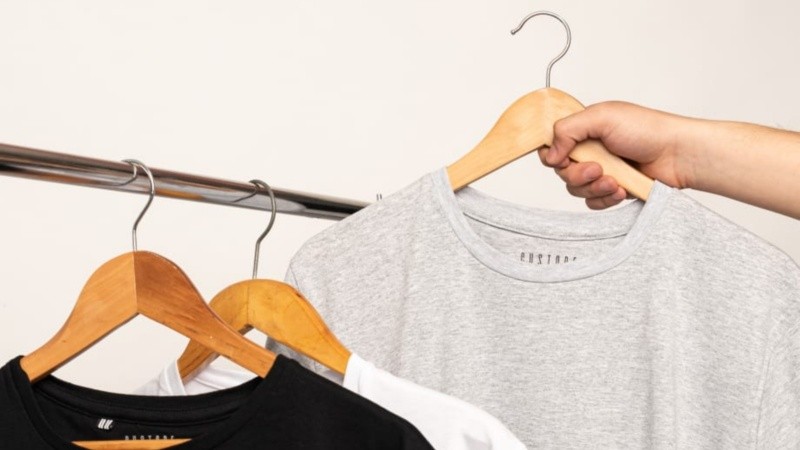 Las prendas atemporales vuelcan, además, una impronta única.