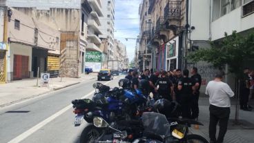 Policías y bomberos también reportaron intoxicaciones.