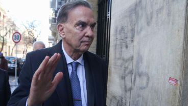 El diputado pidió que el Ejecutivo acepte el diálogo con el Legislativo.