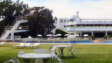 La pileta La Dulce del Jockey de Rosario.