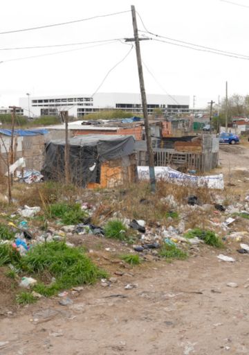 Detrás del crimen II: los cuerpos olvidados entre la basura y la burocracia al límite