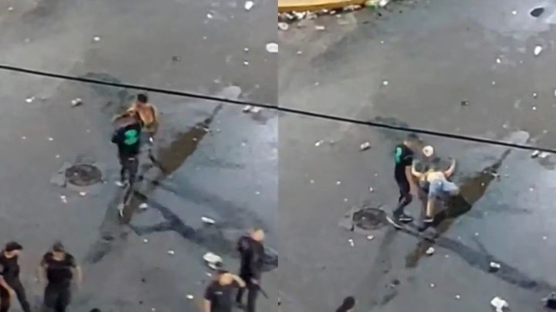 El momento de la agresión fue registrado por una persona que grababa con su celular.
