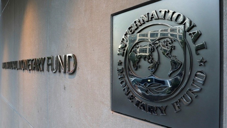 El FMI empeoró su pronóstico para la Argentina: qué dijo de la alta inflación