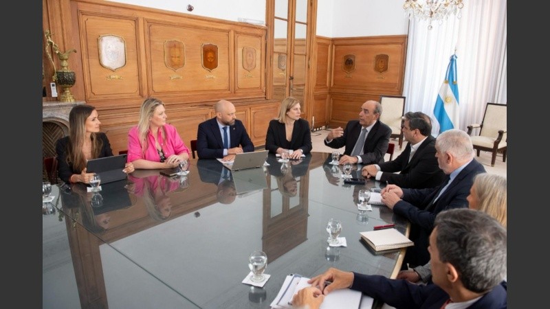 Las provincias de la Región Centro llevaron sus reclamos al ministro del Interior, Guillermo Francos