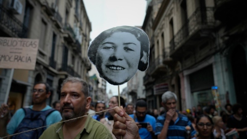 Marcha en defensa de la cultura en Rosario.