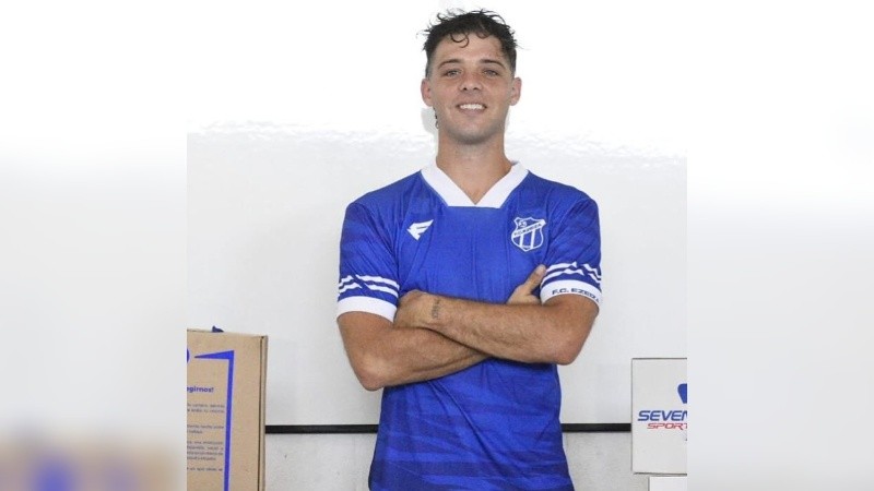 El influencer se presentó en los entrenamientos.