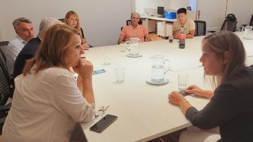 Fein y el diputado Paulón se reunieron la Federación Agraria y otros sectores.