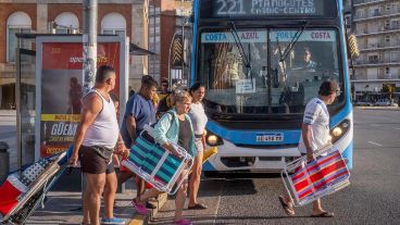 Empresas deben brindar "información cierta, completa y gratuita".