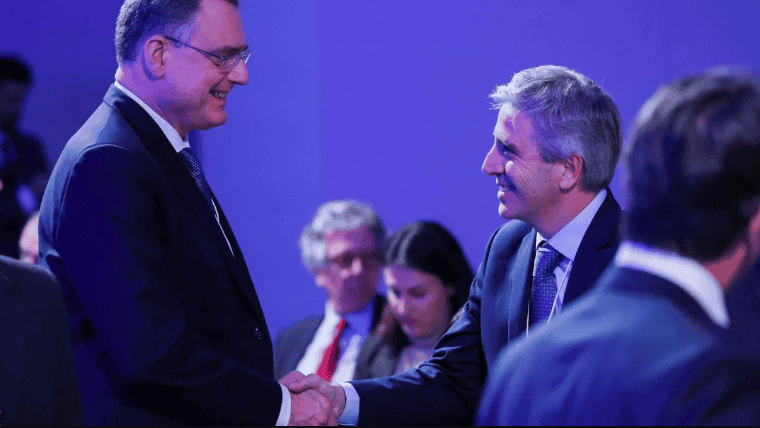 Caputo en el Foro mundial de Davos