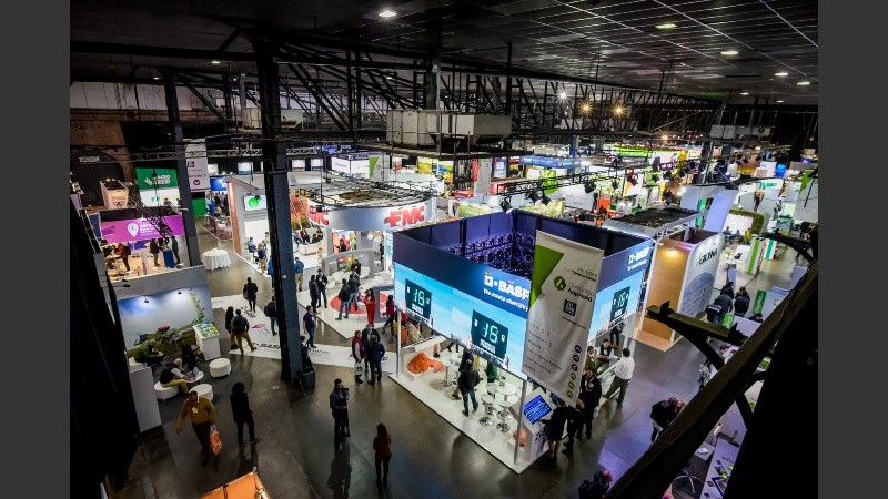 El hall comercial del Salón Metropolitano, a full durante el congreso de Aapresid.