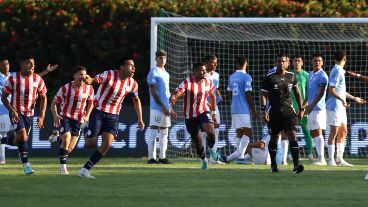 Los guaraníes lo dieron vuelta con un tiro libre a los 72 minutos.