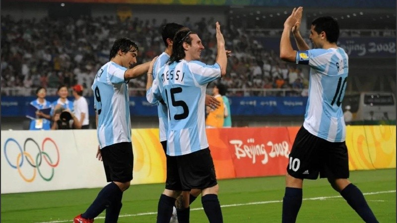 Messi y Riquelme llegaron peleados a Pekín 2008, según el Checho Batista.