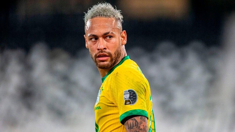 Neymar sufrió la rotura del ligamento del ligamento cruzado y del menisco de la rodilla izquierda el 17 de octubre del año pasado.