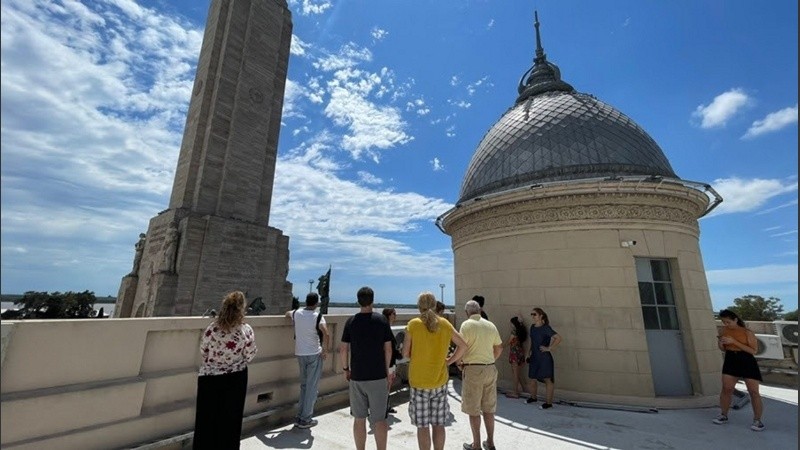 La iniciativa de la presidenta del cuerpo, María Eugenia Schmuck, convocó durante las primeras semanas del año, a unas 250 personas.