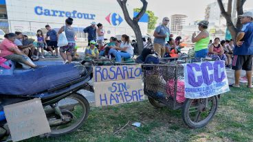 Esta semana hubo protestas por el corte de envío de alimentos a los comedores.
