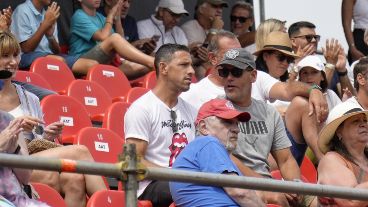 El ex jugador de Newell's Maxi Rodríguez como espectador.