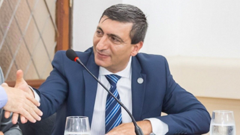 El ex titular de la PDI es asesor en el Ministerio de Educación.