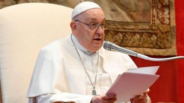 "Esto es hipocresía", dijo, y se preguntó: "¿Quién soy yo para juzgar?".