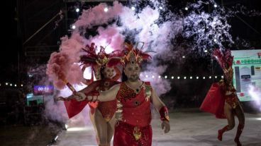 El carnaval suma seguidores en Rosario.