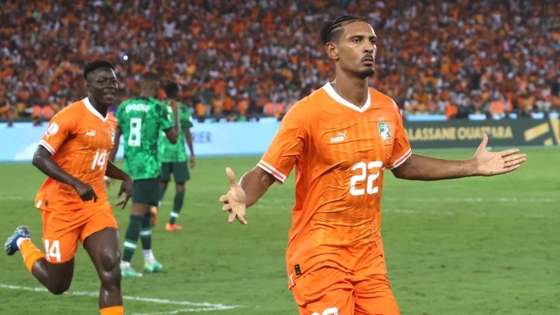 Haller, que viene de superar una dura historia personal, fue el héroe de la final.