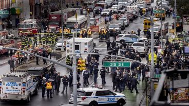 Las inmediaciones fueron cercadas y se realizaban desvíos en el tránsito producto del tiroteo.