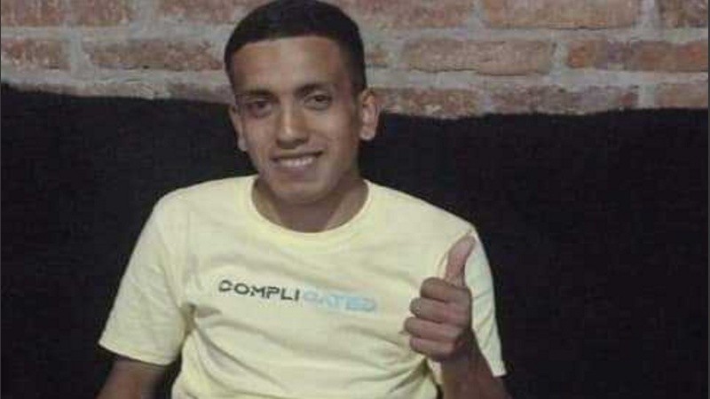 Ezequiel Francisco Curaba, murió tras sufrir quemaduras en el 90 por ciento del cuerpo mientras intentaba robar cables subterráneos de la Empresa Provincial de la Energía en avenida Presidente Perón al 6000.